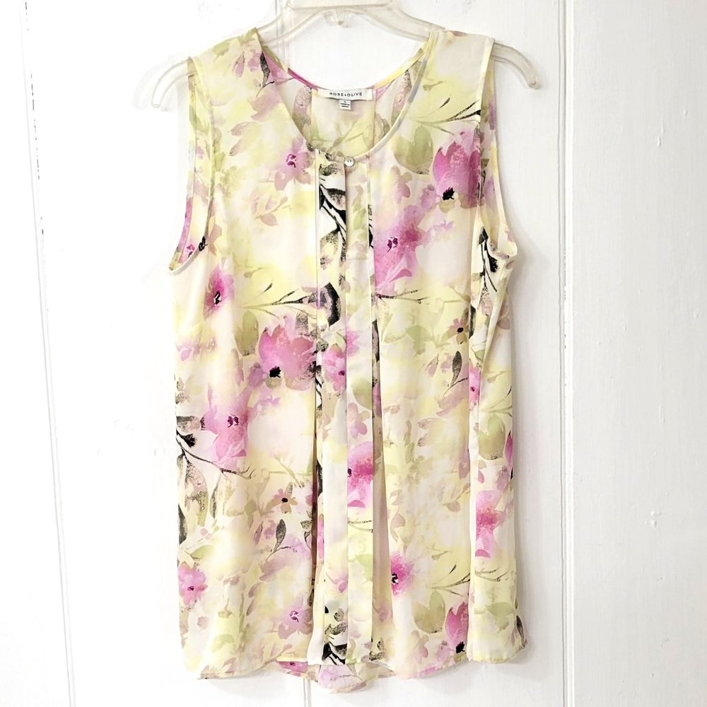 Rose + Olive Sleeveless Floral Blouse - Picture 4 of 6